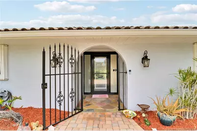 4379 SE Tall Pines Avenue, Stuart, FL 34997 - Photo 2