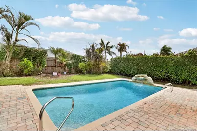 4379 SE Tall Pines Avenue, Stuart, FL 34997 - Photo 8