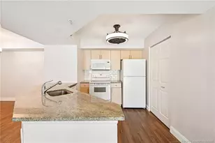 3673 NW Adriatic Ln, Jensen Beach, FL 34957 - Photo 10