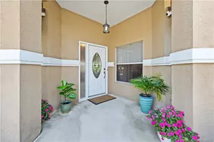 1008 SW Hunt Club Cir, Palm City, FL 34990 - Photo 2