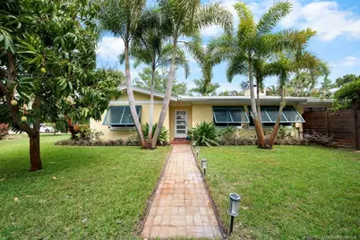 517 SW South Carolina Drive, Stuart, FL 34994 - Photo 2