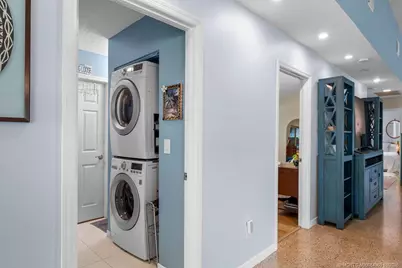 517 SW South Carolina Drive, Stuart, FL 34994 - Photo 14