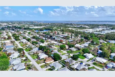 526 NE Vanda Terrado, Jensen Beach, FL 34957 - Photo 40