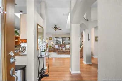 526 NE Vanda Terrado, Jensen Beach, FL 34957 - Photo 4