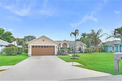 526 NE Vanda Terrado, Jensen Beach, FL 34957 - Photo 2