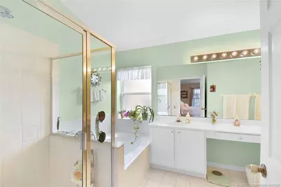 526 NE Vanda Terrado, Jensen Beach, FL 34957 - Photo 24