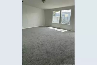 3905 Covington Drive, Saint Cloud, FL 34772 - Photo 6