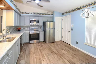 2274 SE Longhorn Avenue, Port Saint Lucie, FL 34952 - Photo 4
