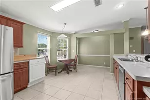 4237 4th Ct, Lantana, FL 33462 - Photo 10