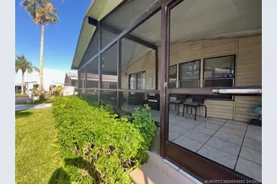 3304 Lake Overlook Place, Lantana, FL 33462 - Photo 2