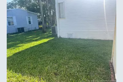 3304 Lake Overlook Place, Lantana, FL 33462 - Photo 36