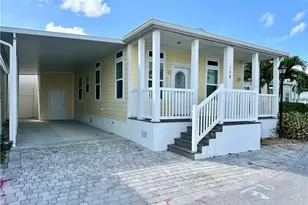 138 NE Coastal Dr, Jensen Beach, FL 34957 - Photo 1