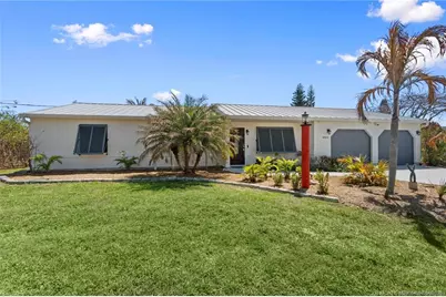3009 SE Darien Road, Port Saint Lucie, FL 34952 - Photo 2