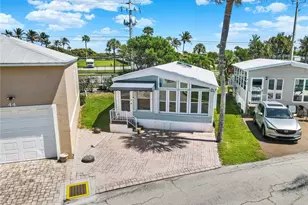 10725 S Ocean Dr, Jensen Beach, FL 34957 - Photo 2