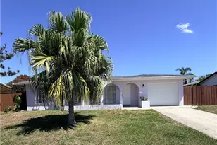 761 SW Ravenswood Ln, Port Saint Lucie, FL 34983 - Photo 2