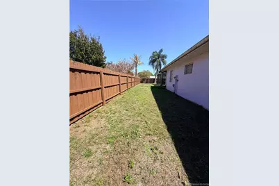 761 SW Ravenswood Lane, Port Saint Lucie, FL 34983 - Photo 10