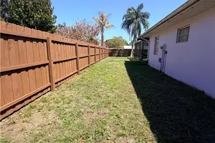 761 SW Ravenswood Ln, Port Saint Lucie, FL 34983 - Photo 10