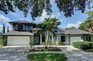 18421 Lake Bend Dr, Jupiter, FL 33458 - Photo 1