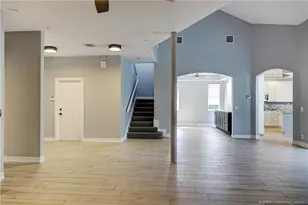 18421 Lake Bend Dr, Jupiter, FL 33458 - Photo 4