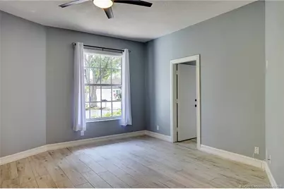 18421 Lake Bend Drive, Jupiter, FL 33458 - Photo 24