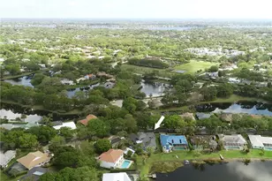 18421 Lake Bend Dr, Jupiter, FL 33458 - Photo 40