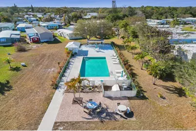 332 NE Tropicalia Lane, Jensen Beach, FL 34957 - Photo 6