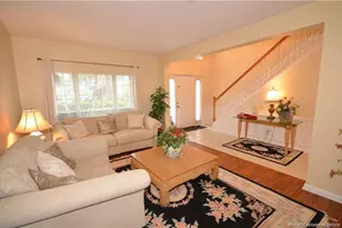 753 NW Waterlily Pl, Jensen Beach, FL 34957 - Photo 2