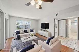 1506 SE Royal Green Cir, Port Saint Lucie, FL 34952 - Photo 2