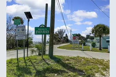 4736 NE Blue Heron Lane, Jensen Beach, FL 34957 - Photo 40