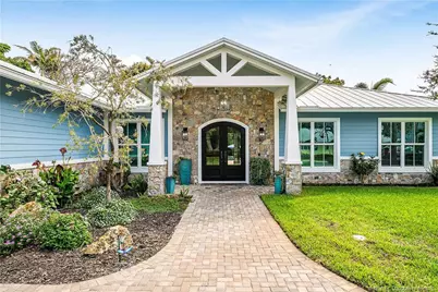 305 SE Flamingo Avenue, Stuart, FL 34996 - Photo 4