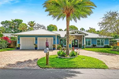 305 SE Flamingo Avenue, Stuart, FL 34996 - Photo 2
