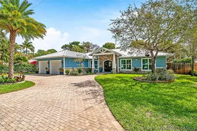 305 SE Flamingo Avenue, Stuart, FL 34996 - Photo 1