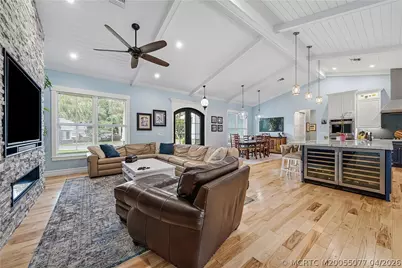 305 SE Flamingo Avenue, Stuart, FL 34996 - Photo 6