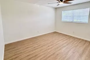 2950 SE Ocean Blvd, Stuart, FL 34996 - Photo 10