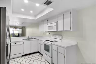 529 NE Plantation Rd, Stuart, FL 34996 - Photo 8