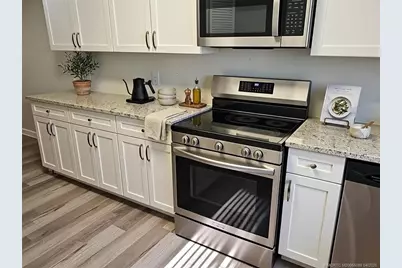 8227 SE Croft Circle, Hobe Sound, FL 33455 - Photo 2