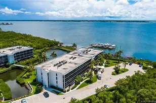 3792 NE Ocean Blvd, Jensen Beach, FL 34957 - Photo 22