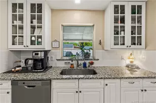 3389 NE Linda Dr, Jensen Beach, FL 34957 - Photo 4