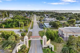 3389 NE Linda Dr, Jensen Beach, FL 34957 - Photo 40