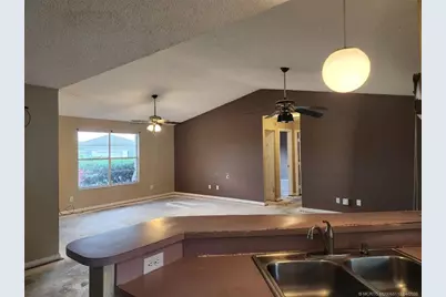 742 SW Nichols Terrace, Port Saint Lucie, FL 34953 - Photo 10