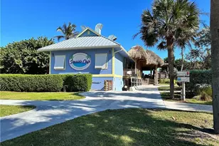 2648 NE Pelican Wy, Jensen Beach, FL 34957 - Photo 38