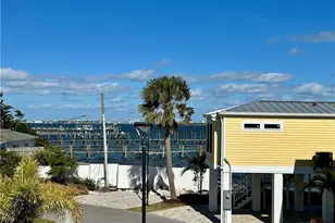 2648 NE Pelican Wy, Jensen Beach, FL 34957 - Photo 6