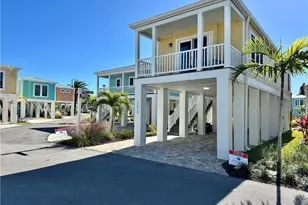 2648 NE Pelican Wy, Jensen Beach, FL 34957 - Photo 2