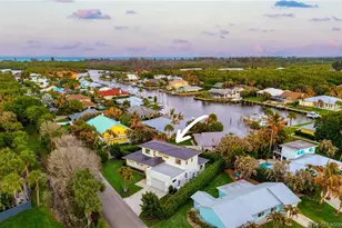 10742 SE Burgee Ct, Hobe Sound, FL 33455 - Photo 14