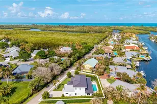 10742 SE Burgee Ct, Hobe Sound, FL 33455 - Photo 12