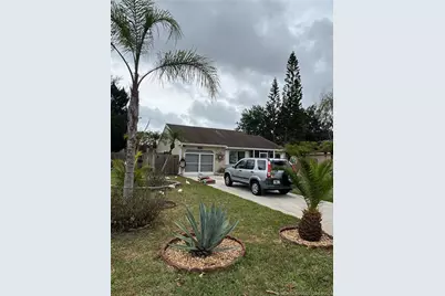 1509 SE Belcrest Street, Port Saint Lucie, FL 34952 - Photo 2