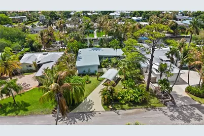 505 SW North Carolina Drive, Stuart, FL 34994 - Photo 2