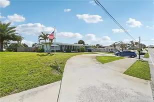 4274 NE Skyline Dr, Jensen Beach, FL 34957 - Photo 10