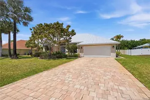 1102 SE Strathmore Dr, Port Saint Lucie, FL 34952 - Photo 50