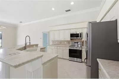 1102 SE Strathmore Drive, Port Saint Lucie, FL 34952 - Photo 16